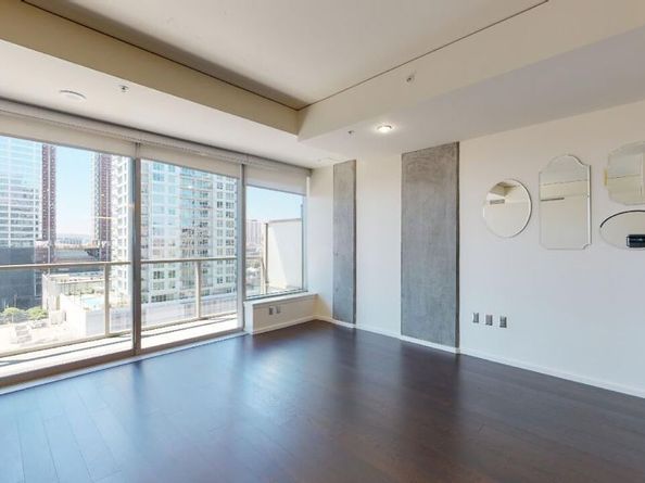 1155 S Grand Avenue 1108, Los Angeles CA 90015
