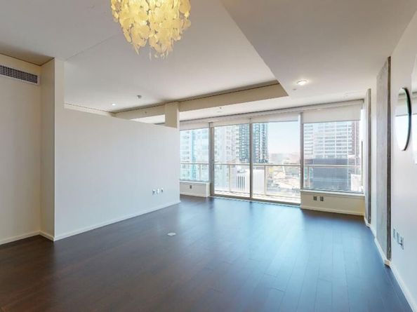 1155 S Grand Avenue 1108, Los Angeles CA 90015