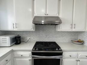 13127 Hartland Street, North Hollywood CA 91605