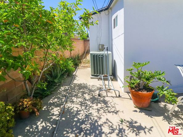 13127 Hartland Street, North Hollywood CA 91605