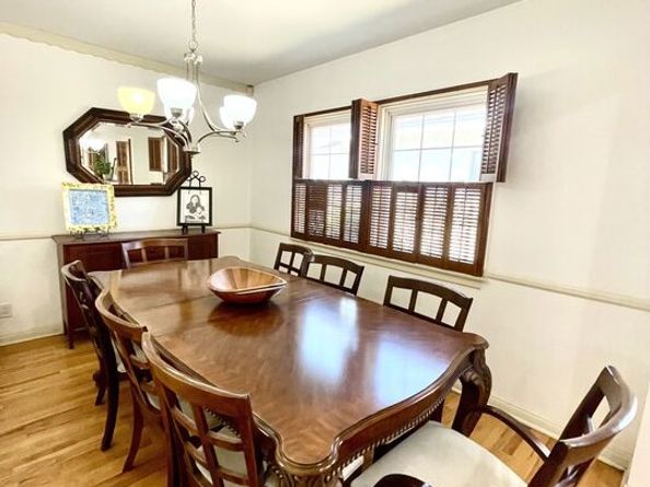 13127 Hartland Street, North Hollywood CA 91605