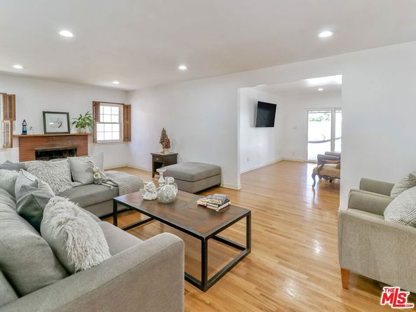 13127 Hartland Street, North Hollywood CA 91605