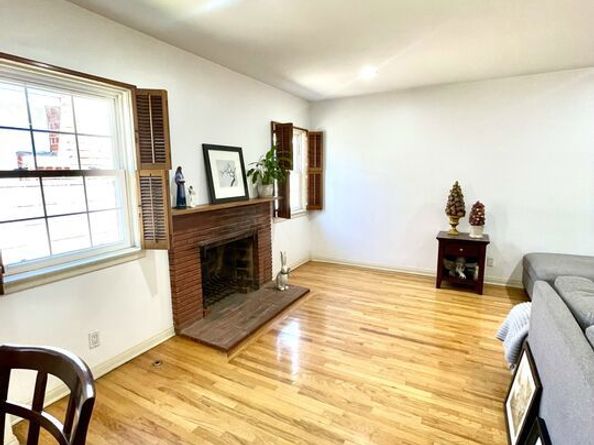 13127 Hartland Street, North Hollywood CA 91605