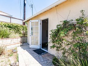 8536 Mcconnell Avenue, Los Angeles CA 90045