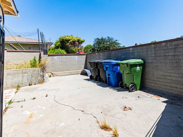 8536 Mcconnell Avenue, Los Angeles CA 90045