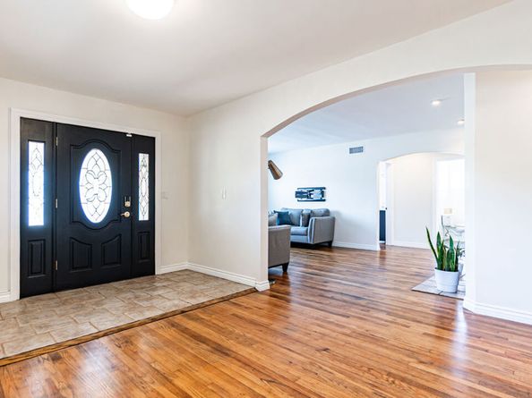 8536 Mcconnell Avenue, Los Angeles CA 90045