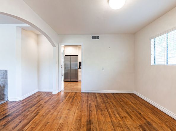 8536 Mcconnell Avenue, Los Angeles CA 90045