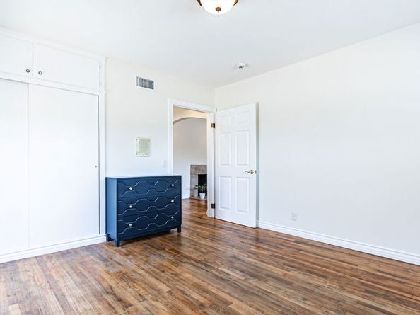 8536 Mcconnell Avenue, Los Angeles CA 90045