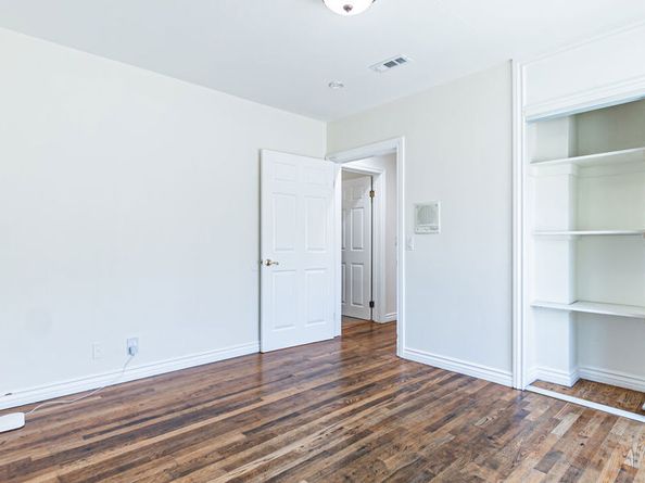 8536 Mcconnell Avenue, Los Angeles CA 90045