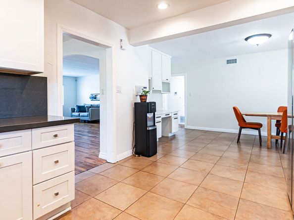 8536 Mcconnell Avenue, Los Angeles CA 90045