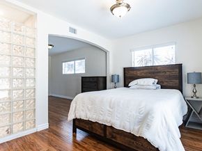 8536 Mcconnell Avenue, Los Angeles CA 90045