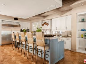 4009 Valley Meadow Road, Encino CA 91436