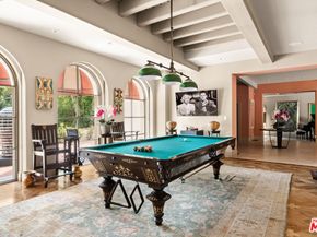 4009 Valley Meadow Road, Encino CA 91436