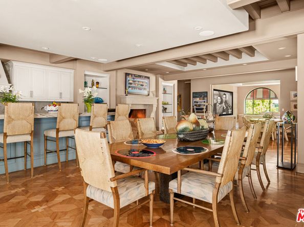 4009 Valley Meadow Road, Encino CA 91436