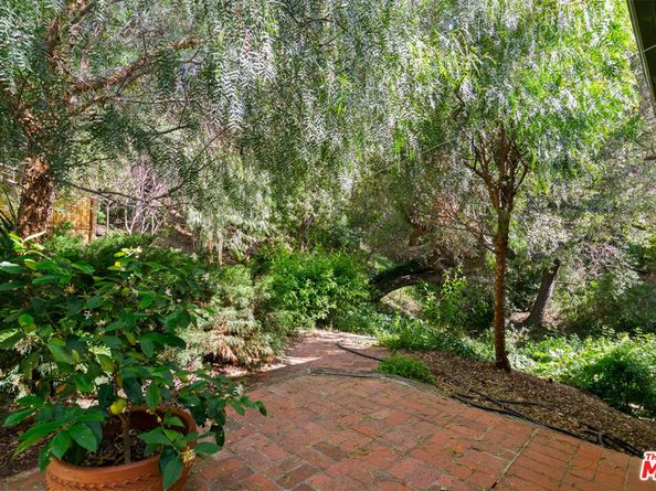 21550 Summit Trail, Topanga CA 90290