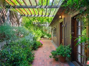 21550 Summit Trail, Topanga CA 90290