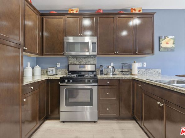12000 Jackson Square Court, Hawthorne CA 90250