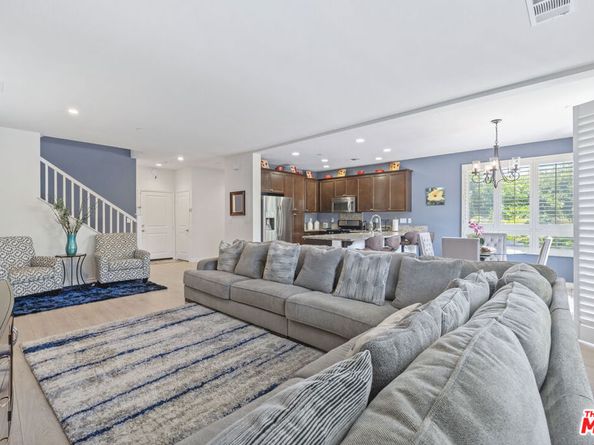 12000 Jackson Square Court, Hawthorne CA 90250