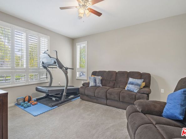 12000 Jackson Square Court, Hawthorne CA 90250