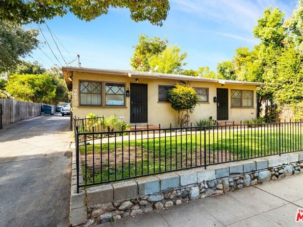 965 N Summit Avenue, Pasadena CA 91103