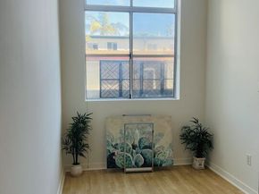 1912 Broadway 107, Santa Monica CA 90404