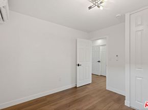 6727 7th Avenue, Los Angeles CA 90043