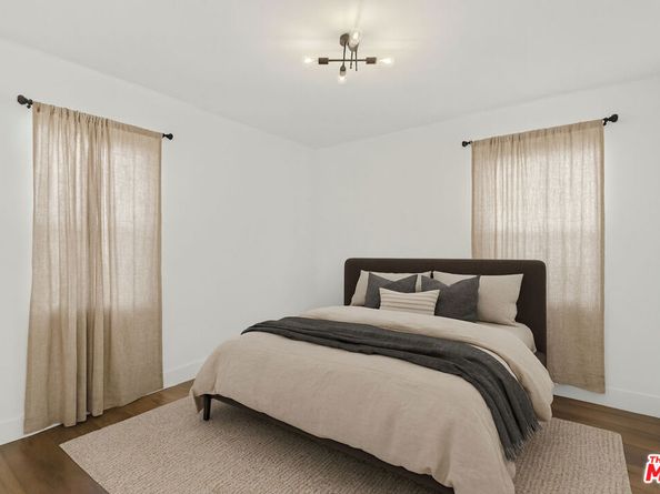 6727 7th Avenue, Los Angeles CA 90043