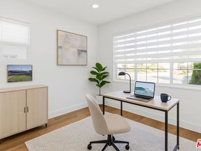 6727 7th Avenue, Los Angeles CA 90043