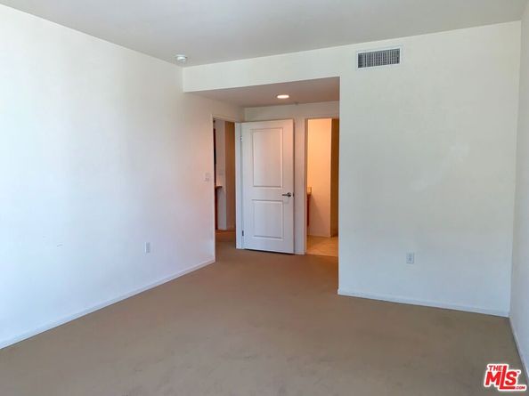 267 S San Pedro Street 221, Los Angeles CA 90012