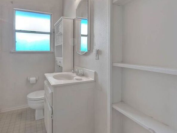 5815 Bowcroft Street 4, Los Angeles CA 90016