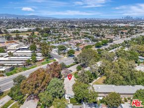 5513 Village, Los Angeles CA 90016