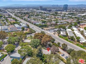 5513 Village, Los Angeles CA 90016