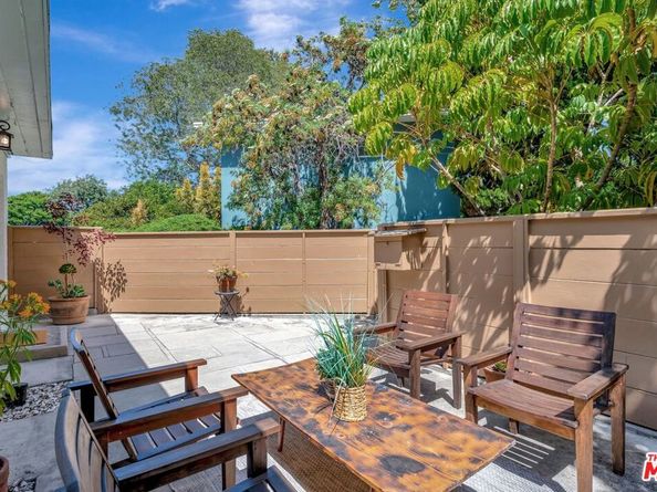 5513 Village, Los Angeles CA 90016