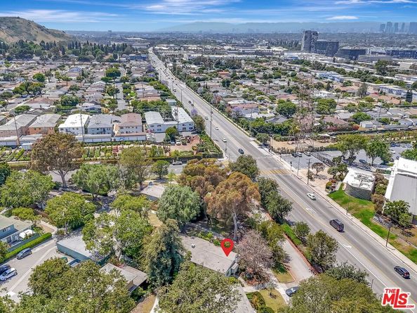 5513 Village, Los Angeles CA 90016
