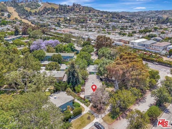 5513 Village, Los Angeles CA 90016