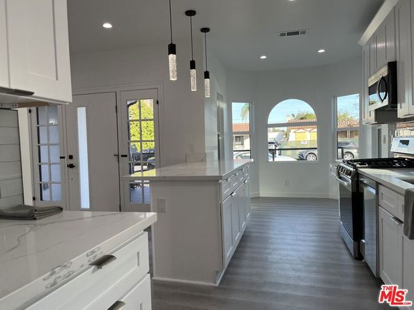 3021 Wellington Road, Los Angeles CA 90016