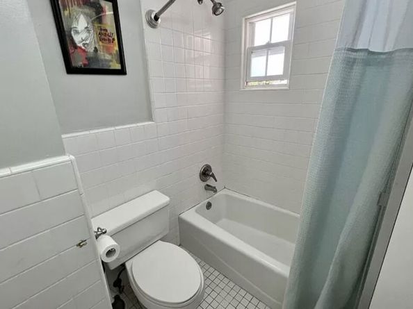 710 Venice Way 12, Inglewood CA 90302