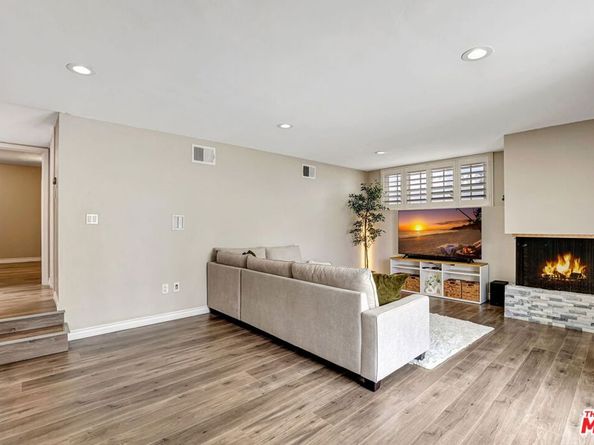 710 Venice Way 12, Inglewood CA 90302