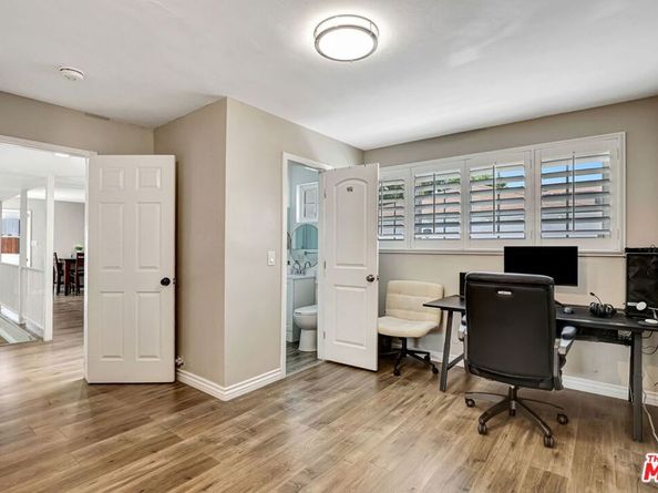 710 Venice Way 12, Inglewood CA 90302