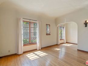 458 N Genesee Avenue, Los Angeles CA 90036