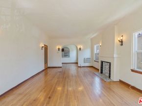 458 N Genesee Avenue, Los Angeles CA 90036