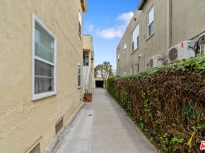 458 N Genesee Avenue, Los Angeles CA 90036