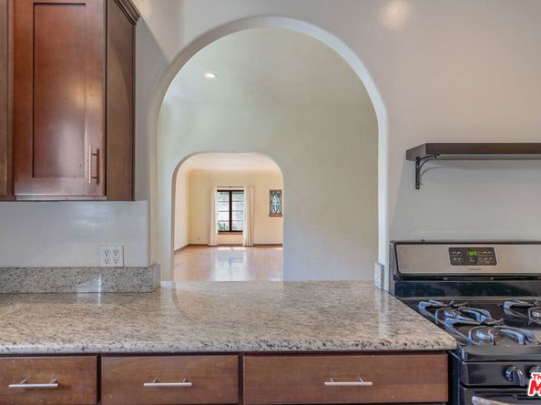 458 N Genesee Avenue, Los Angeles CA 90036