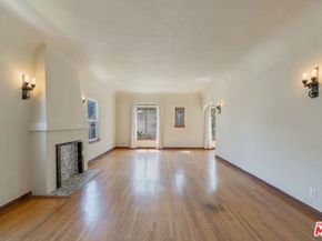 458 N Genesee Avenue, Los Angeles CA 90036