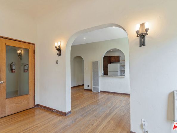 458 N Genesee Avenue, Los Angeles CA 90036