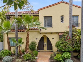 458 N Genesee Avenue