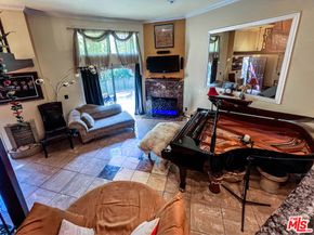 Undisclosed Address #25593387, Van Nuys CA 91405