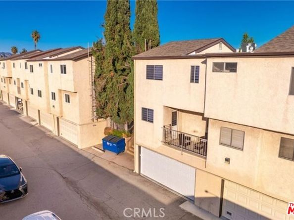 Undisclosed Address #25593387, Van Nuys CA 91405