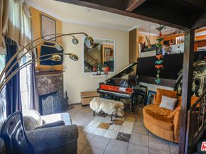 Undisclosed Address #25593387, Van Nuys CA 91405