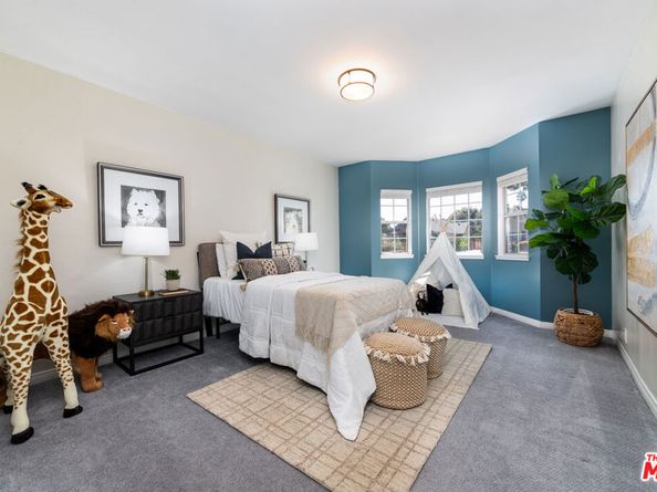 850 N Kenwood Street, Burbank CA 91505